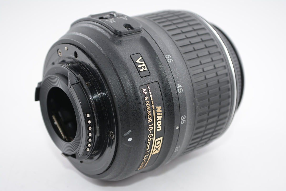 【外観並級】Nikon 標準ズームレンズ AF-S DX NIKKOR 18-55mm f3.5-5.6G VR