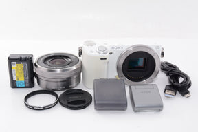 【外観特上級】ソニー SONY ミラーレス一眼 α NEX-5R パワーズームレンズキット キットレンズ:E PZ 16-50mm F3.5-5.6 OSS  ホワイト NEX-5RL/W