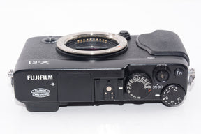 【外観並級】FUJIFILM ミラーレス一眼 X-E1 ボディ ブラック FX-X-E1B