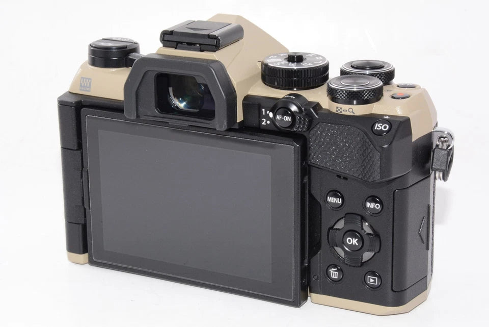 【ほぼ新品】OM-5 Mark II ボディ サンドベージュ