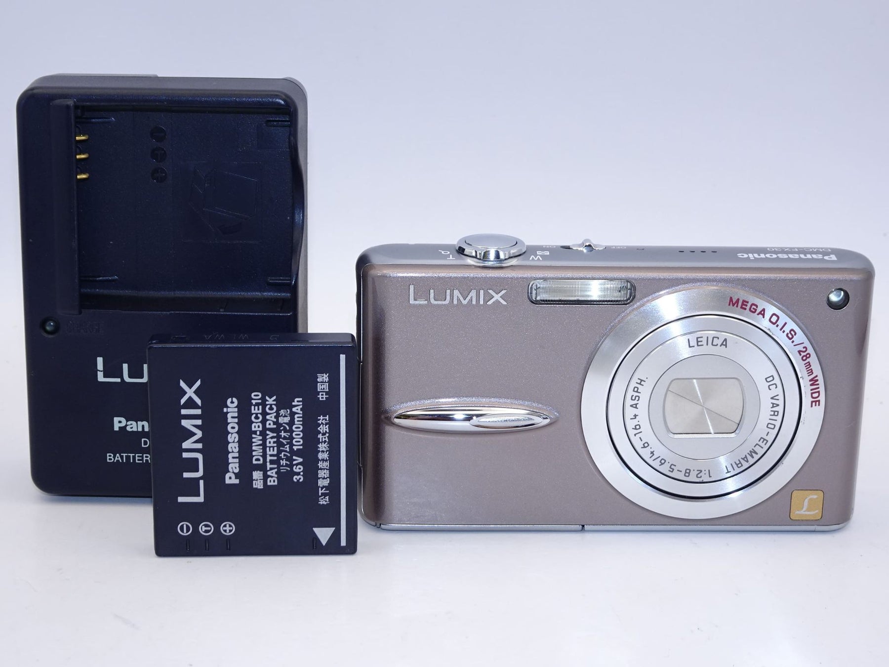 【外観特上級】パナソニック デジタルカメラ LUMIX (ルミックス) DMC-FX30