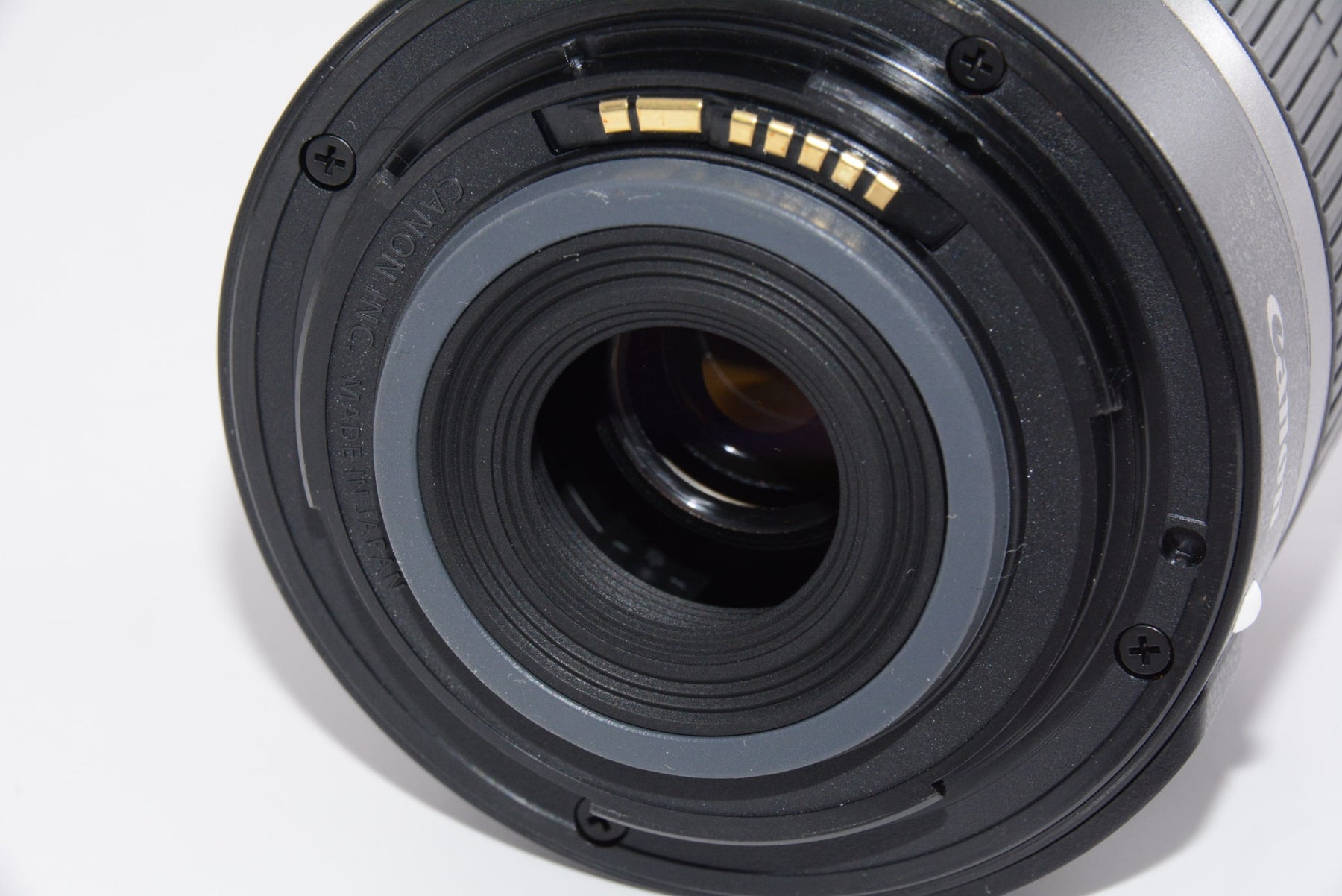 【外観特上級】Canon 標準ズームレンズ EF-S18-55mm F3.5-5.6 IS