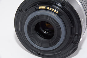 【外観特上級】Canon 標準ズームレンズ EF-S18-55mm F3.5-5.6 IS