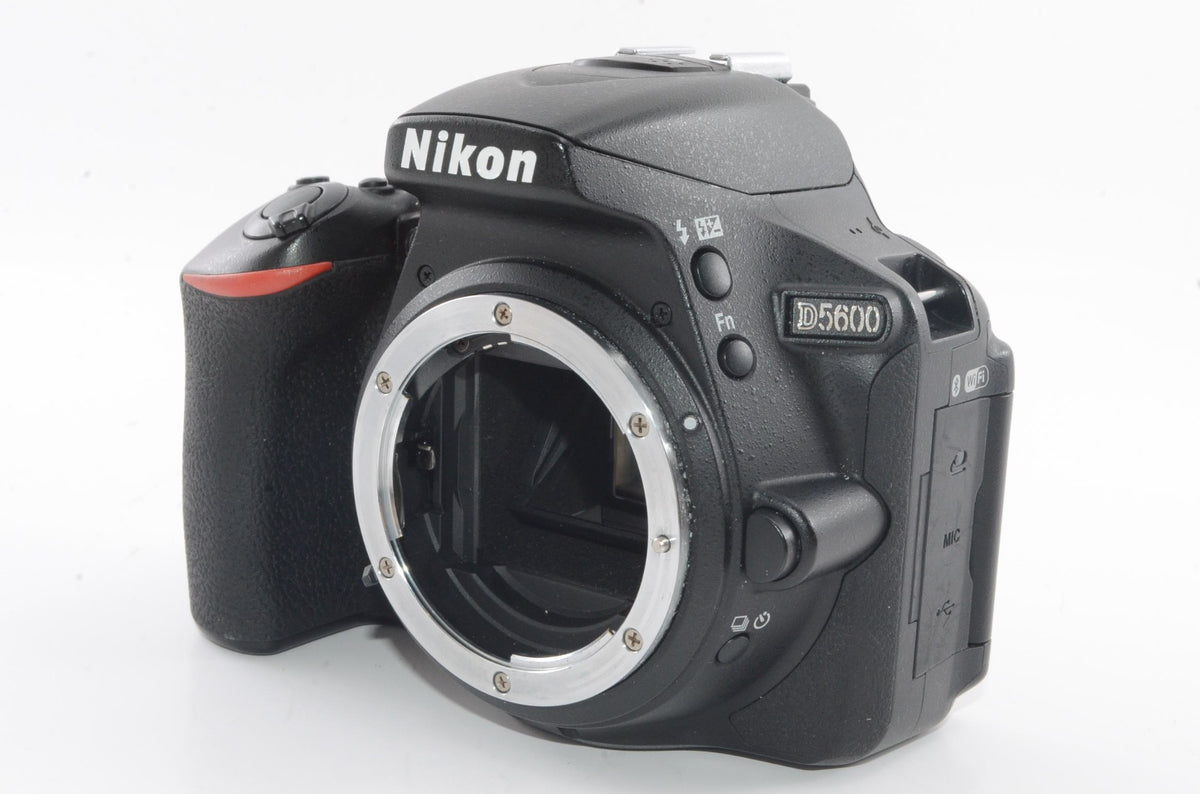 【外観並級】Nikon デジタル一眼レフカメラ D5600 ボディ