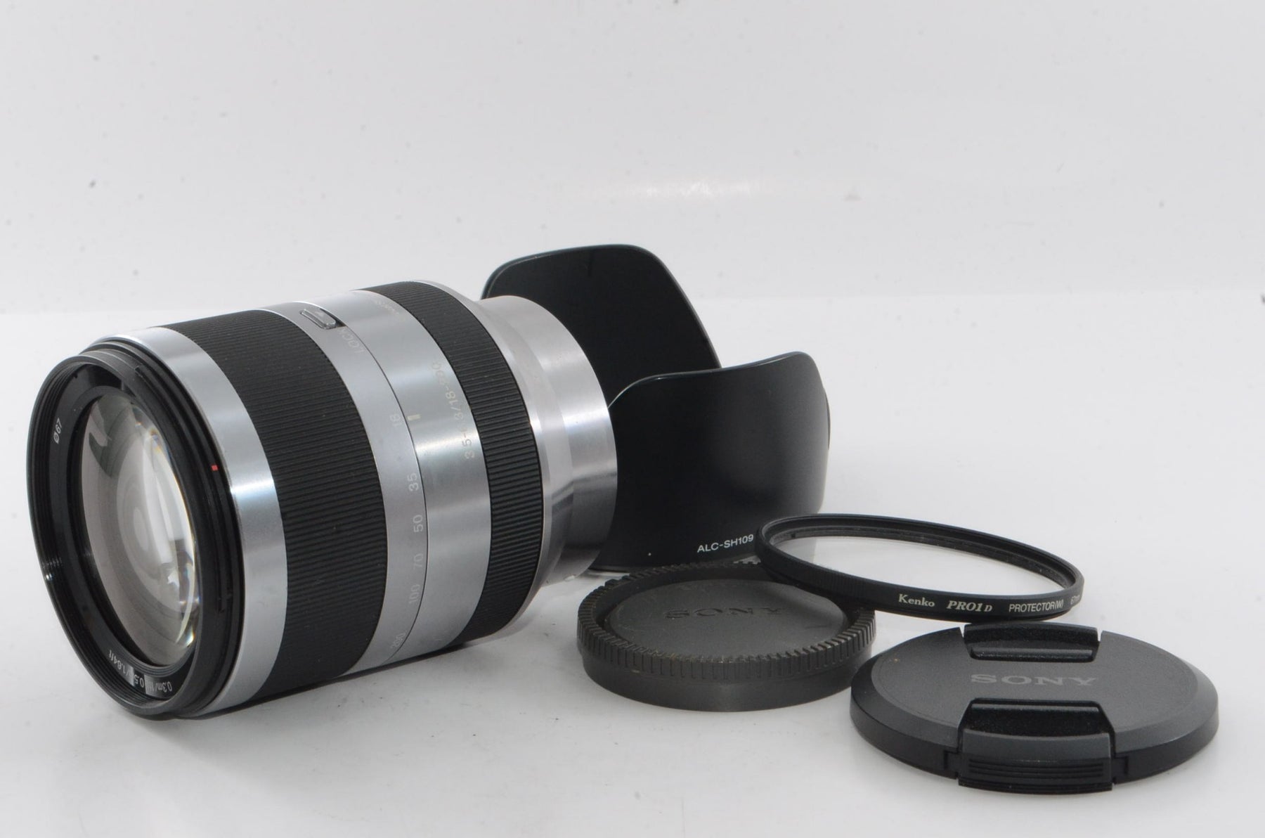 【外観特上級】ソニー SONY 高倍率ズームレンズ E 18-200mm F3.5-6.3 OSS SEL18200