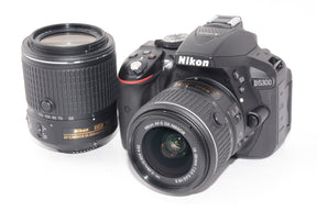 【外観特上級】Nikon デジタル一眼レフカメラ D5300 ダブルズームキット2 ブラック