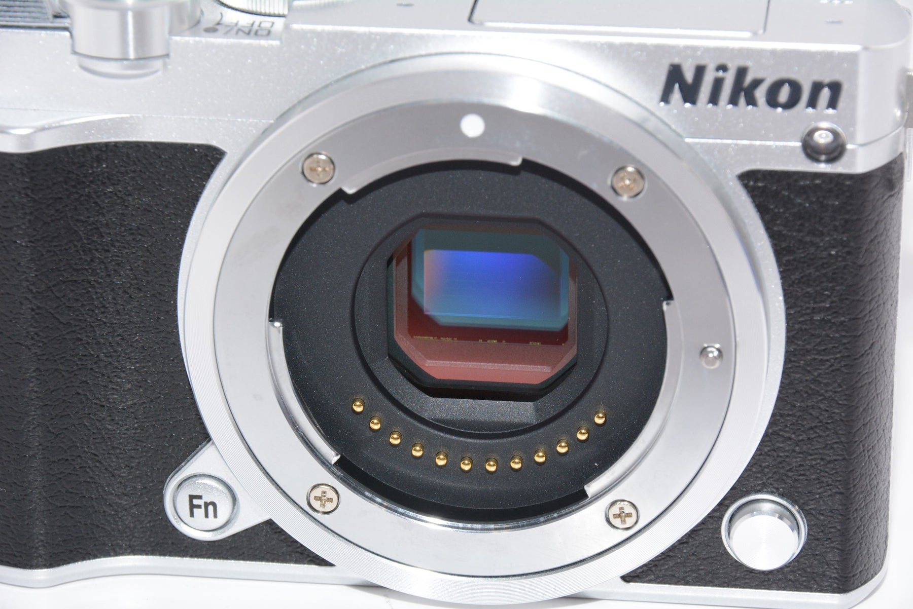 【外観特上級】Nikon ミラーレス一眼 Nikon1 J5 ボディ