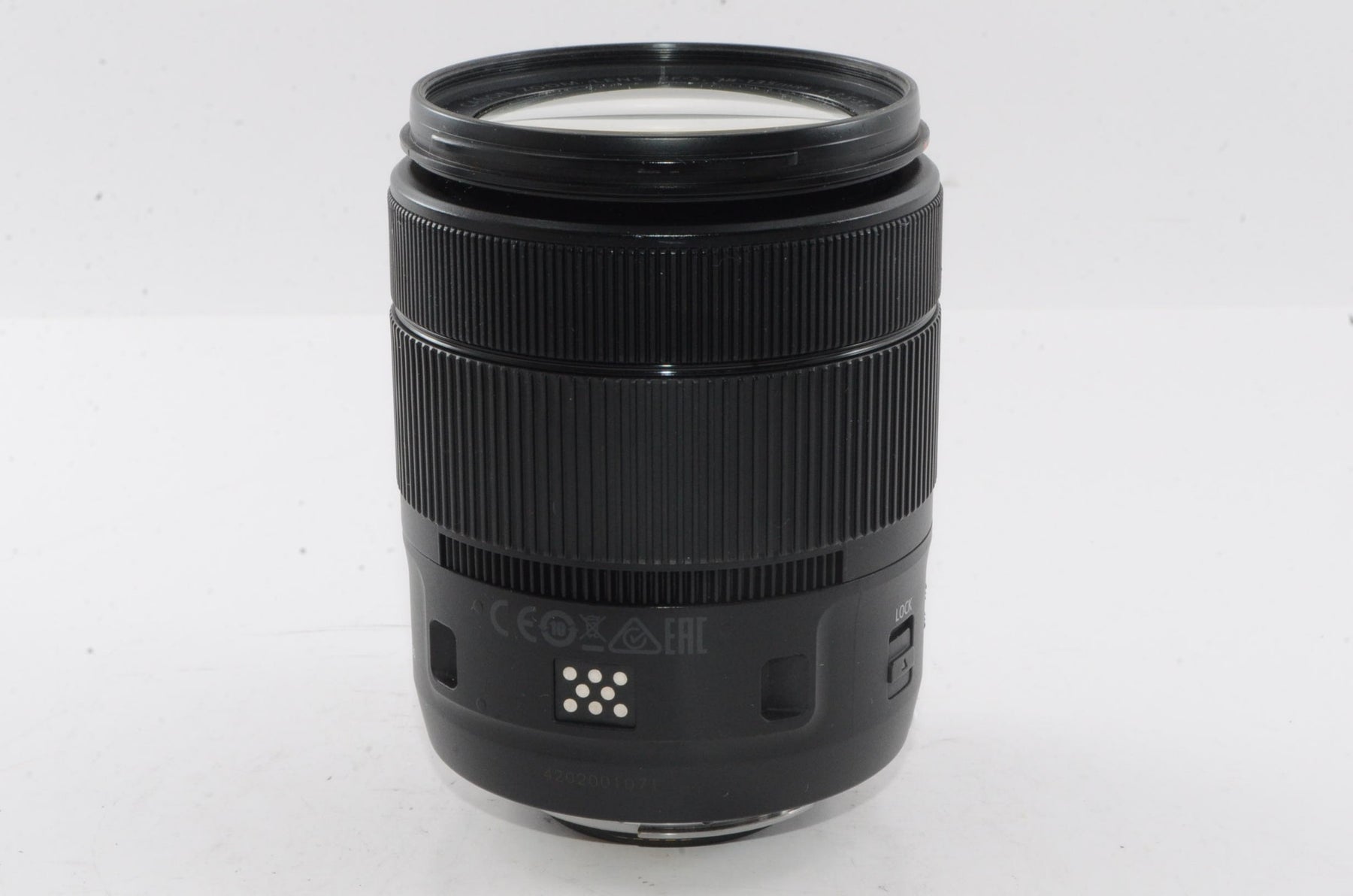 【外観並級】Canon 標準ズームレンズ EF-S18-135㎜ F3.5-5.6 IS USM APS-C対応