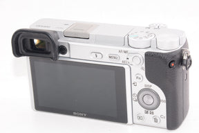 【外観特上級】ソニー α6400 ダブルズームレンズキット