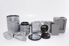 【外観特上級】OLYMPUS ミラーレス一眼 PEN Lite E-PL3 ダブルズームキット シルバー E-PL3 DZKIT SLV