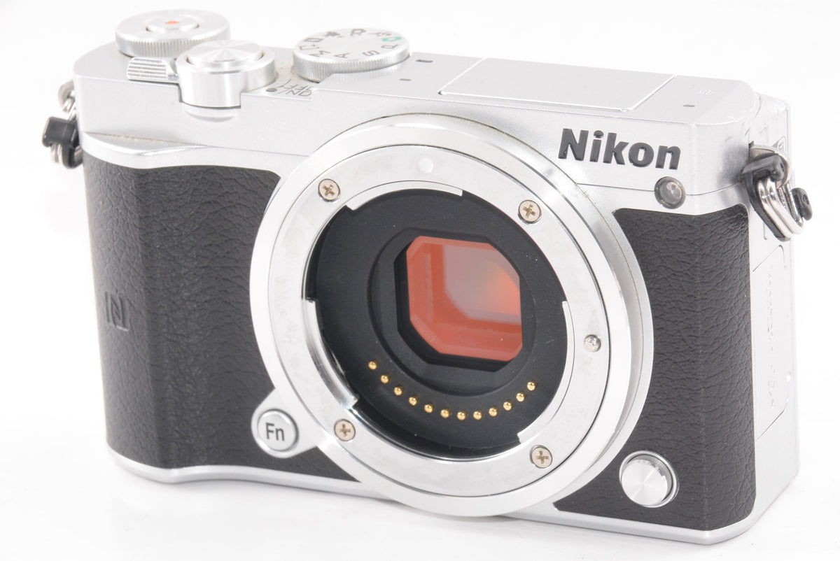 【外観並級】Nikon ミラーレス一眼 Nikon1 J5 ダブルレンズキット シルバー