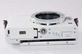 【外観並級】OLYMPUS ミラーレス一眼 PEN Lite E-PL6 ボディ ホワイト E-PL6 BODY WHT