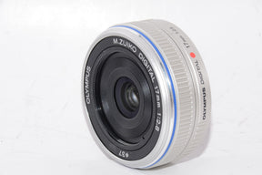 【外観特上級】OLYMPUS パンケーキレンズ M.ZUIKO DIGITAL 17mm F2.8 シルバー