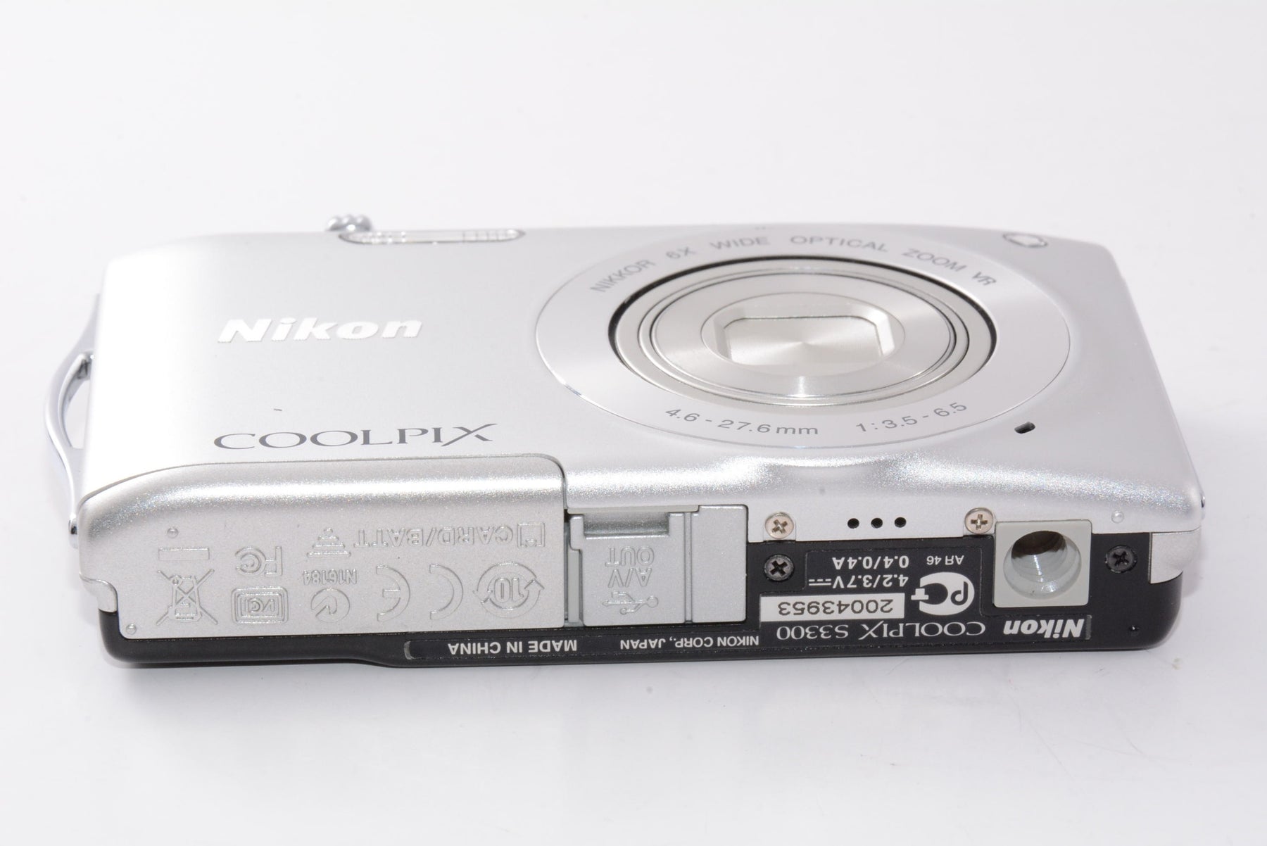 【外観特上級】Nikon デジタルカメラ COOLPIX  S3300 クリスタルシルバー