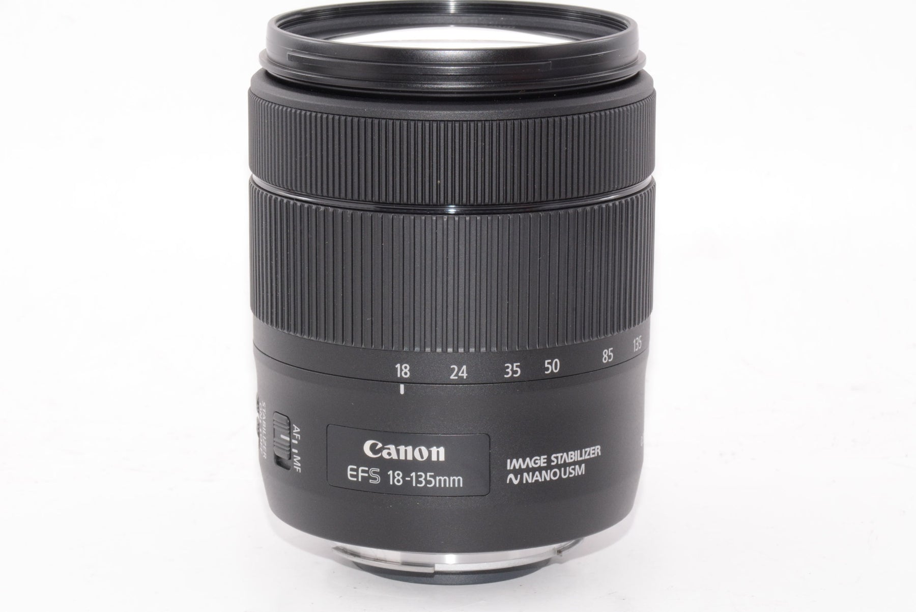 【外観特上級】Canon 標準ズームレンズ EF-S18-135㎜ F3.5-5.6 IS USM APS-C対応