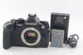 【外観並級】OLYMPUS ミラーレス一眼 OM-D E-M1 ボディ ブラック