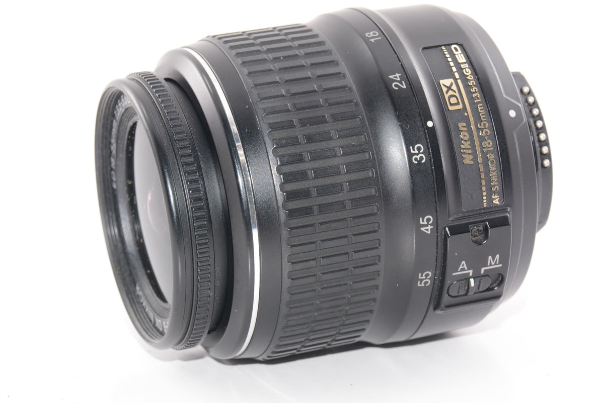 【外観特上級】Nikon 標準ズームレンズ AF-S DX NIKKOR 18-55mm f/3.5-5.6G VR II