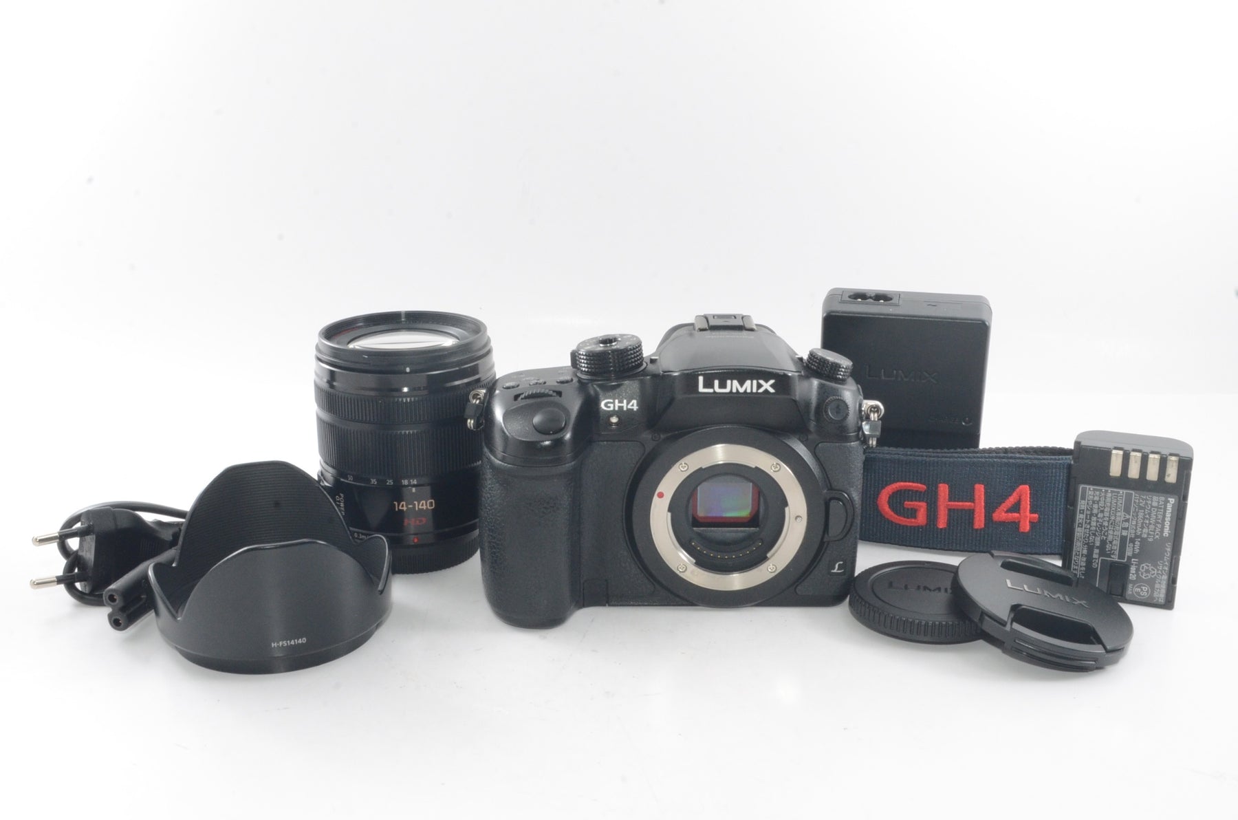 【外観並級】パナソニック ミラーレス一眼カメラ ルミックス GH4 レンズキット 標準ズームレンズ付属 ブラック DMC-GH4H-K