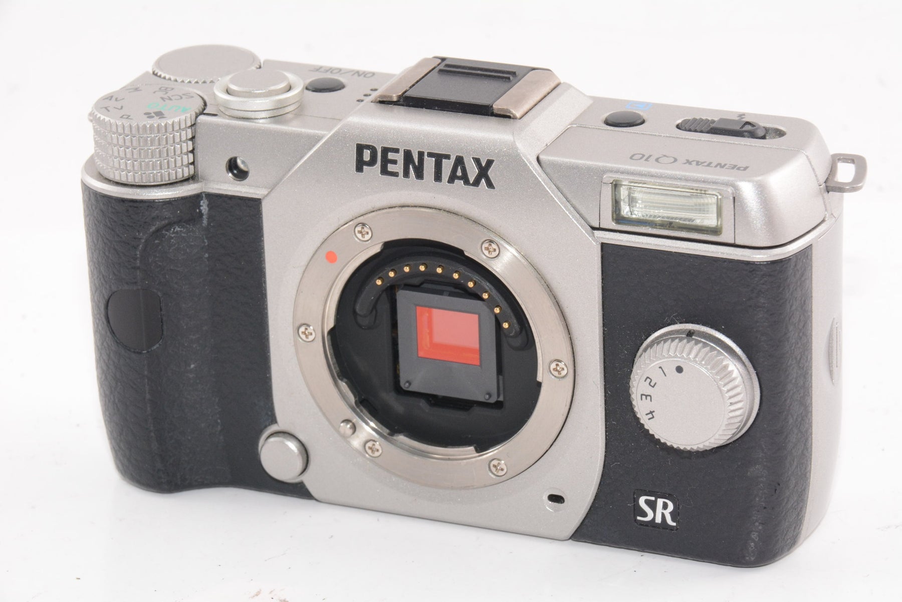 【外観特上級】PENTAX デジタルミラーレス一眼 Q10 ズームレンズキット [標準ズーム 02 STANDARD ZOOM] シルバー Q10 LENSKIT SILVER 12163