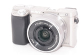 【外観特上級】ソニー ミラーレス一眼 α6000 パワーズームレンズキット E PZ 16-50mm F3.5-5.6 OSS シルバー ILCE-6000L S