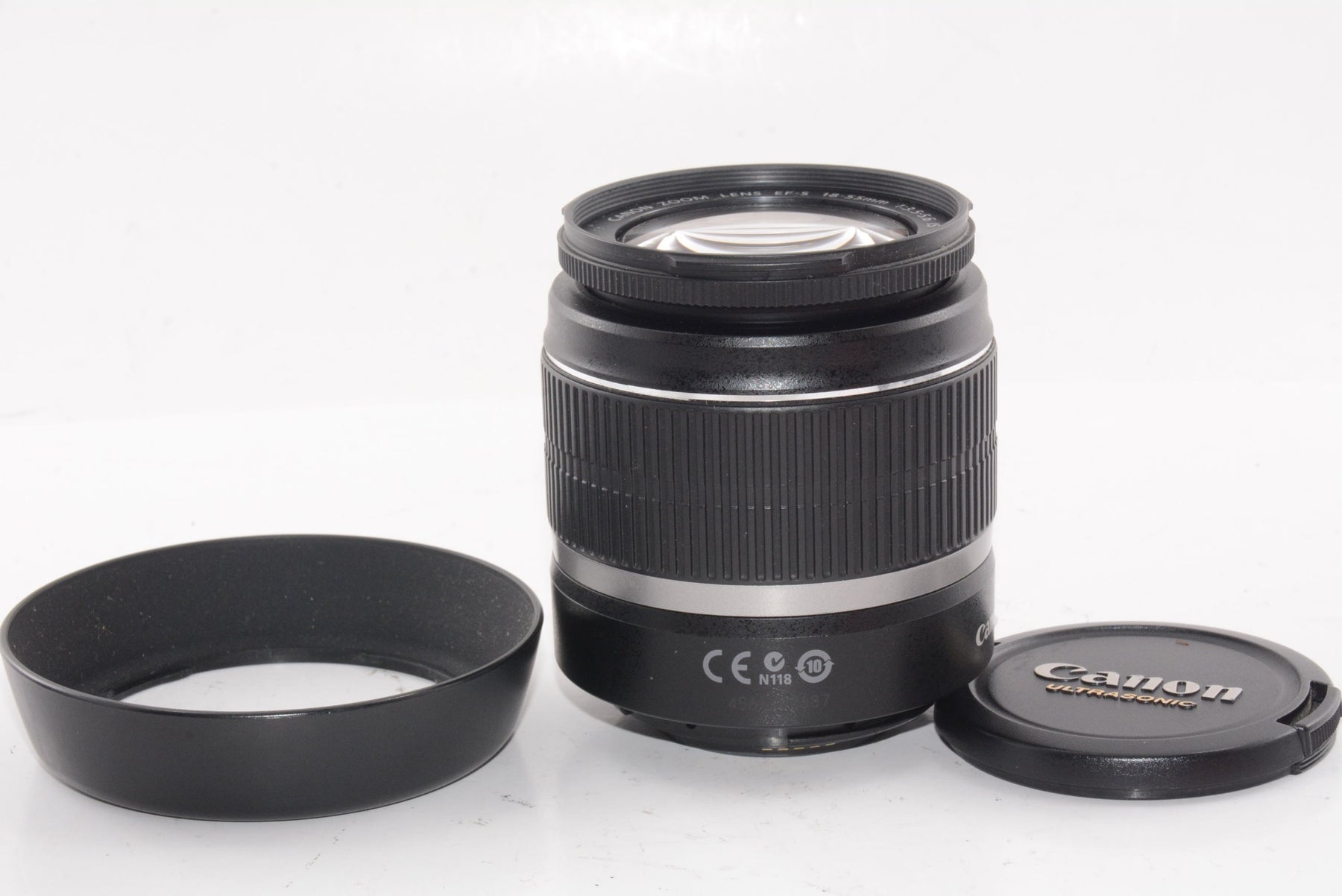 【外観特上級】Canon 標準ズームレンズ EF-S18-55mm F3.5-5.6 IS