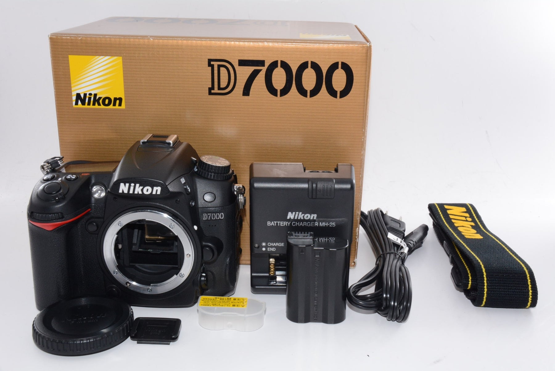 【外観特上級】Nikon デジタル一眼レフカメラ D7000 ボディー