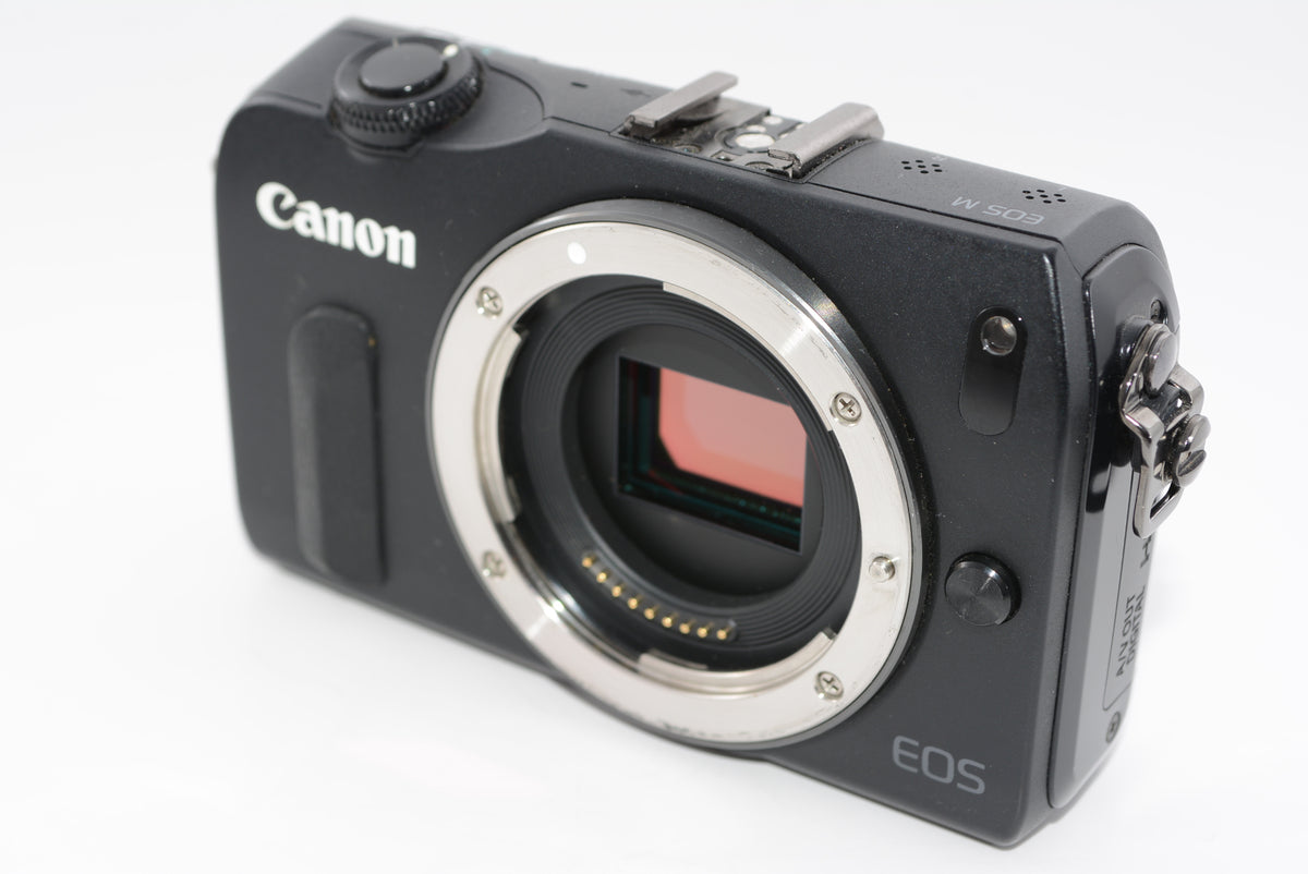 【外観並級】Canon ミラーレス一眼カメラ EOS M レンズキット EF-M18-55mm F3.5-5.6 IS STM付属 ブラック EOSMBK-18-55ISSTMLK