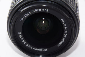 【外観並級】Nikon 標準ズームレンズ AF-S DX NIKKOR 18-55mm f/3.5-5.6G VR II