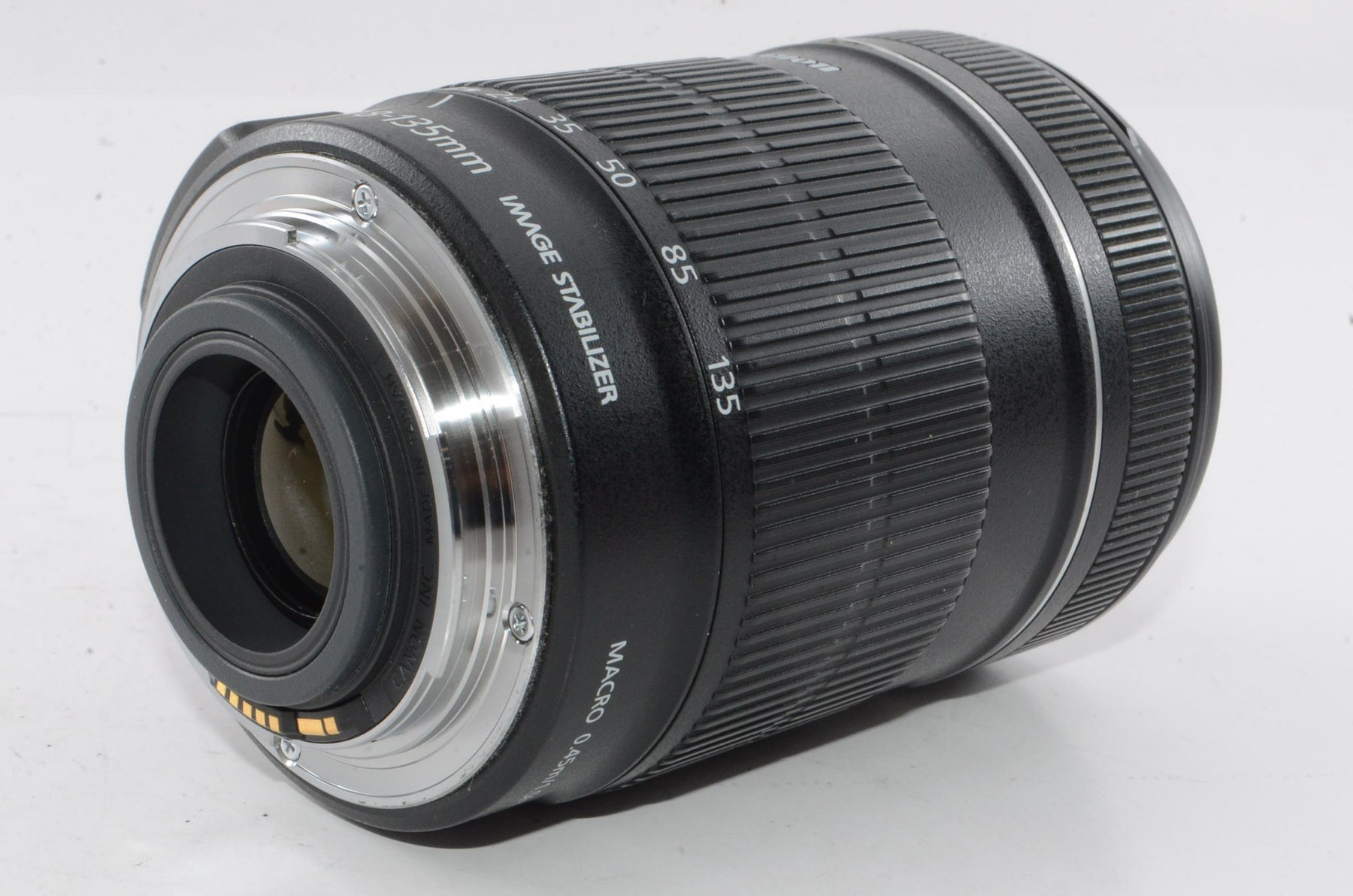 【外観特上級】Canon 標準ズームレンズ EF-S18-135mm F3.5-5.6 IS APS-C対応
