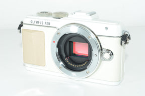 【外観特上級】OLYMPUS PEN E-PL7 EZダブルズームキット ホワイト ミラーレス一眼  E-PL7 EZ DZKIT WHT