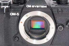 【外観特上級】OM SYSTEM OM-5 ボディー ブラック