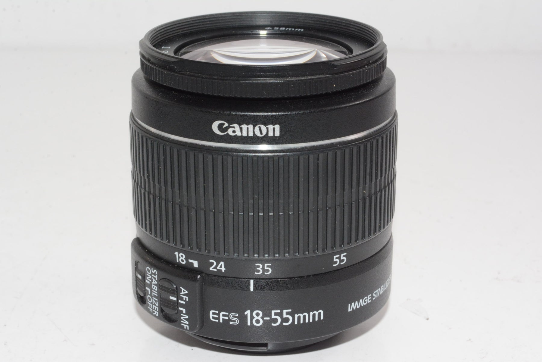 【外観特上級】Canon 標準ズームレンズ EF-S18-55mm F3.5-.5.6 IS II