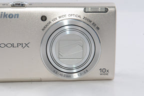 【外観特上級】Nikon デジタルカメラ COOLPIX (クールピクス) S6200 プラチナシルバー S6200SL
