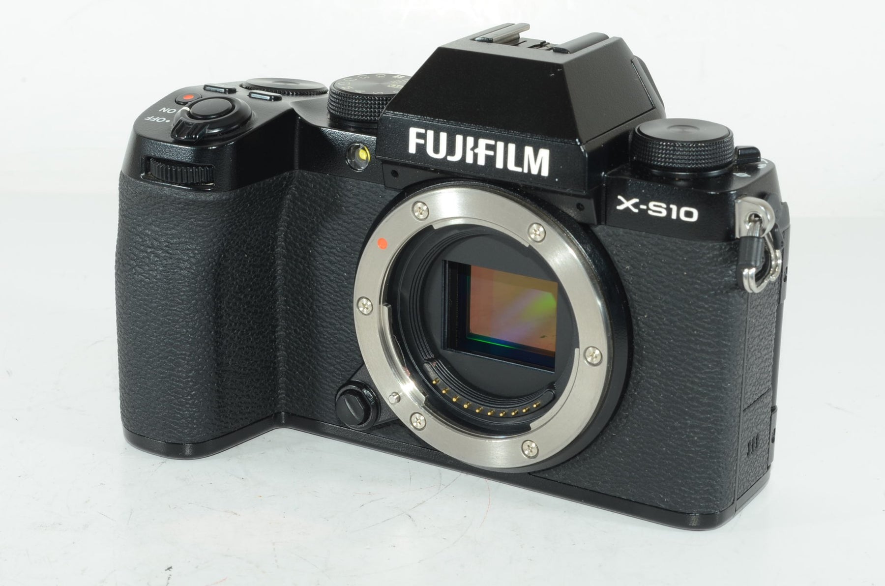 【外観特上級】FUJIFILM ミラーレスデジタルカメラ X-S10 レンズキット(XC15-45) F X-S10LK-1545 ブラック 16670106