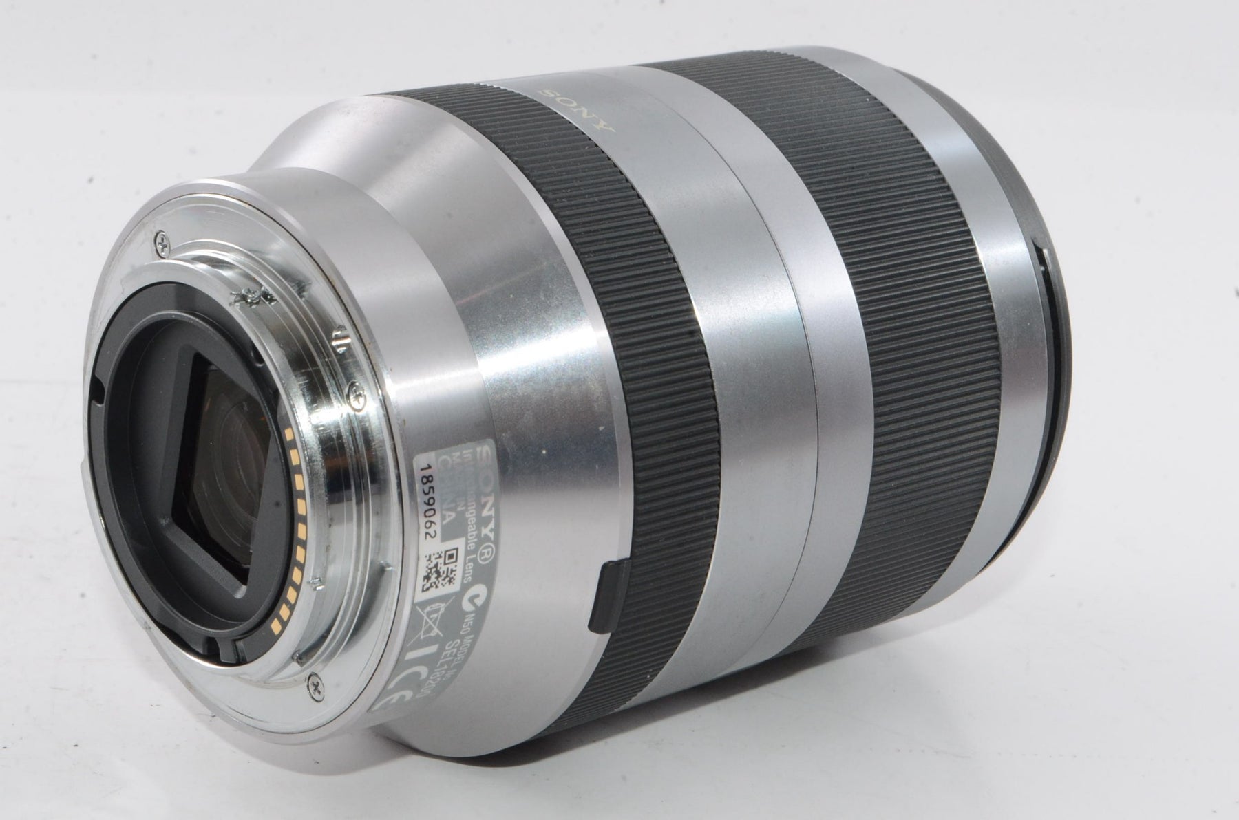 【外観特上級】ソニー SONY 高倍率ズームレンズ E 18-200mm F3.5-6.3 OSS SEL18200