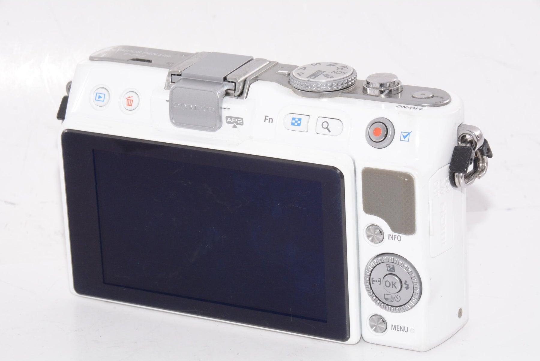 【外観並級】OLYMPUS ミラーレス一眼 PEN Lite E-PL3 ダブルズームキット シルバー E-PL3 DZKIT SLV