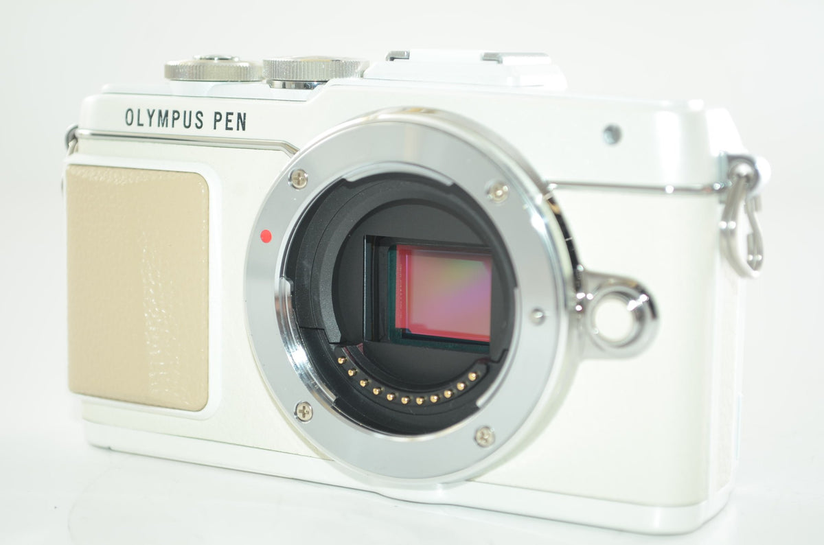 【外観特上級】OLYMPUS PEN E-PL7 EZダブルズームキット ホワイト ミラーレス一眼  E-PL7 EZ DZKIT WHT