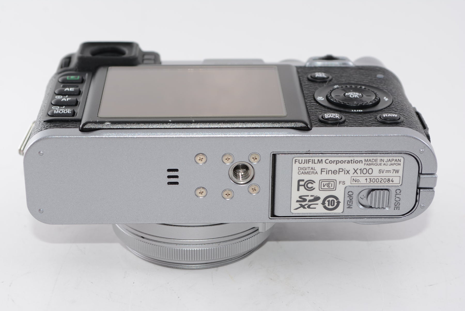 【外観並級】Fujifilm FinePix x100 シルバー デジタルカメラ