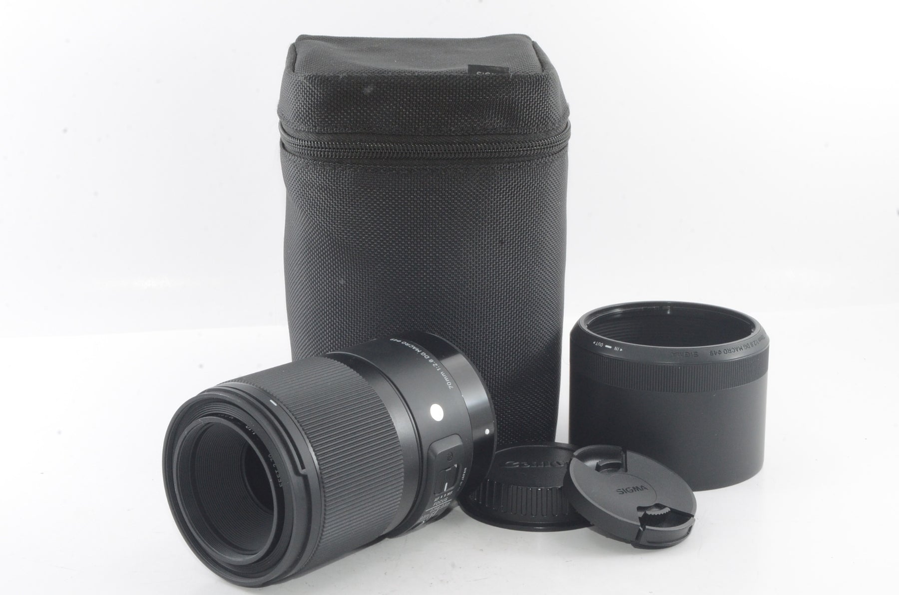 【外観特上級】SIGMA 70mm F2.8 DG MACRO Canon EFマウント フルサイズ対応 271954