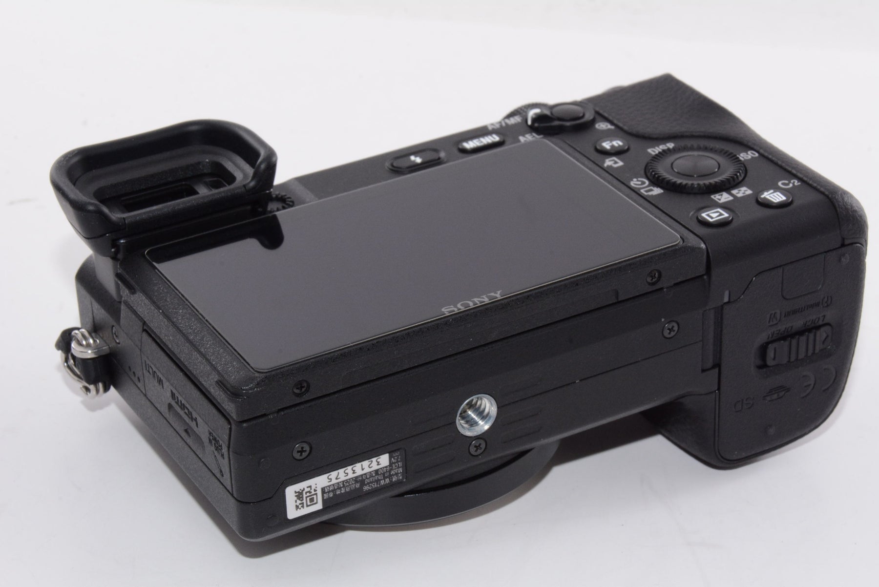 【ほぼ新品】ソニー ミラーレス一眼 α6400 ダブルズームレンズキット