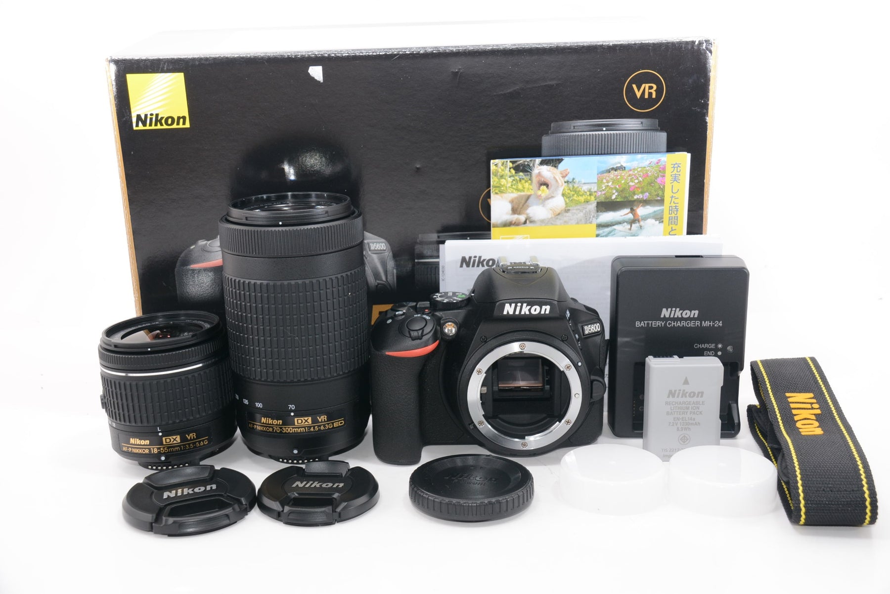 外観特上級】Nikon デジタル一眼レフカメラ D5600 ダブルズームキット ...