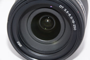 【外観特上級】ソニー SONY DT 18-250mm F3.5-6.3 SAL18250