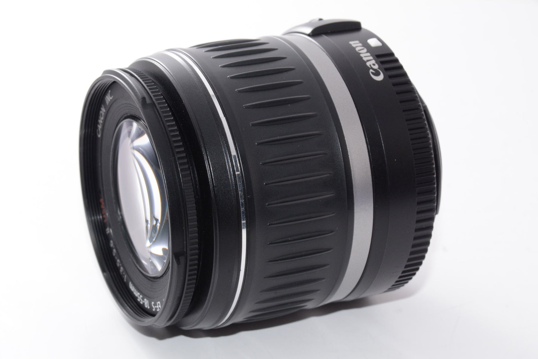 【外観特上級】Canon 標準ズームレンズ EF-S18-55mm F3.5-.5.6 IS II