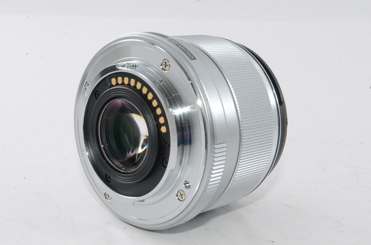 【外観特上級】OLYMPUS M.ZUIKO DIGITAL 25mm F1.8 シルバー マイクロフォーサーズ用 単焦点レンズ