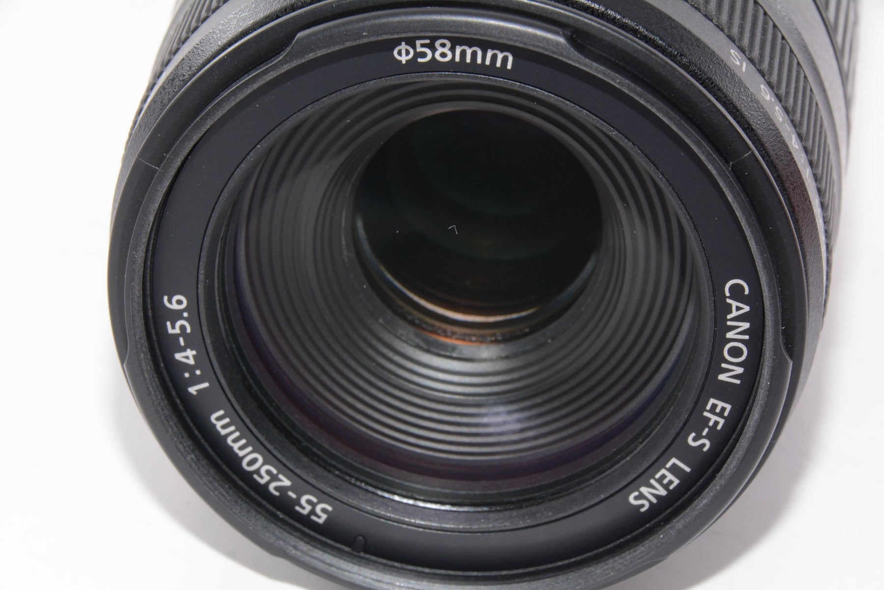 【外観特上級】Canon 望遠レンズ EF-S55-250mm F4-5.6 IS