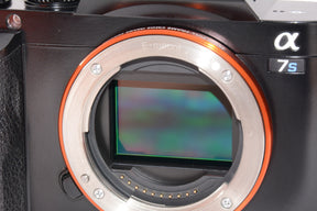 【外観特上級】ソニー SONY フルサイズミラーレス一眼 α7S ボディ ILCE-7S
