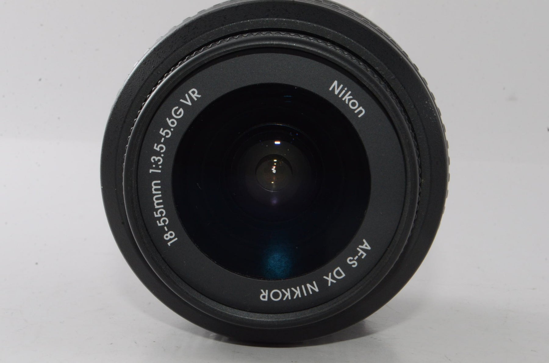 【外観特上級】Nikon 標準ズームレンズ AF-S DX NIKKOR 18-55mm f3.5-5.6G VR