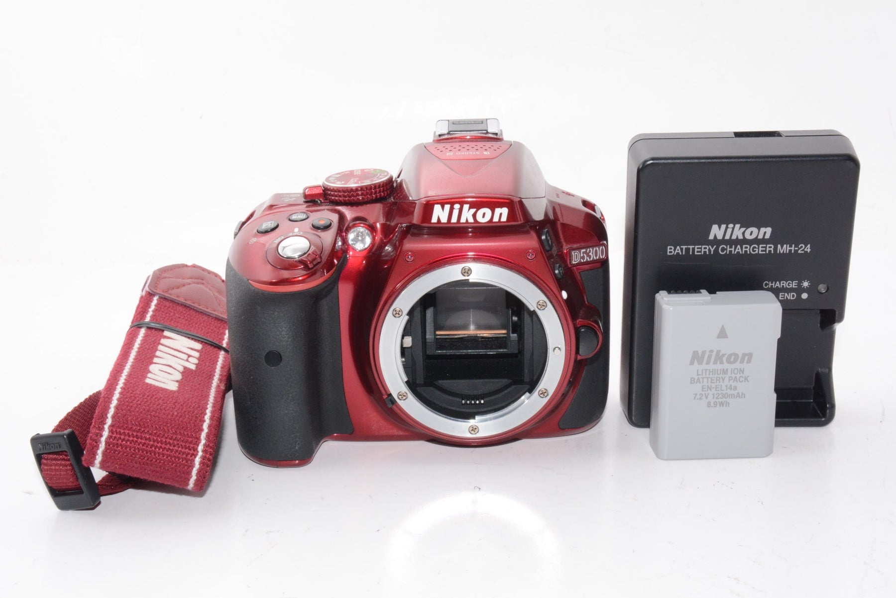 【外観並級】Nikon デジタル一眼レフカメラ D5300 レッド 2400万画素 3.2型液晶 D5300 RED