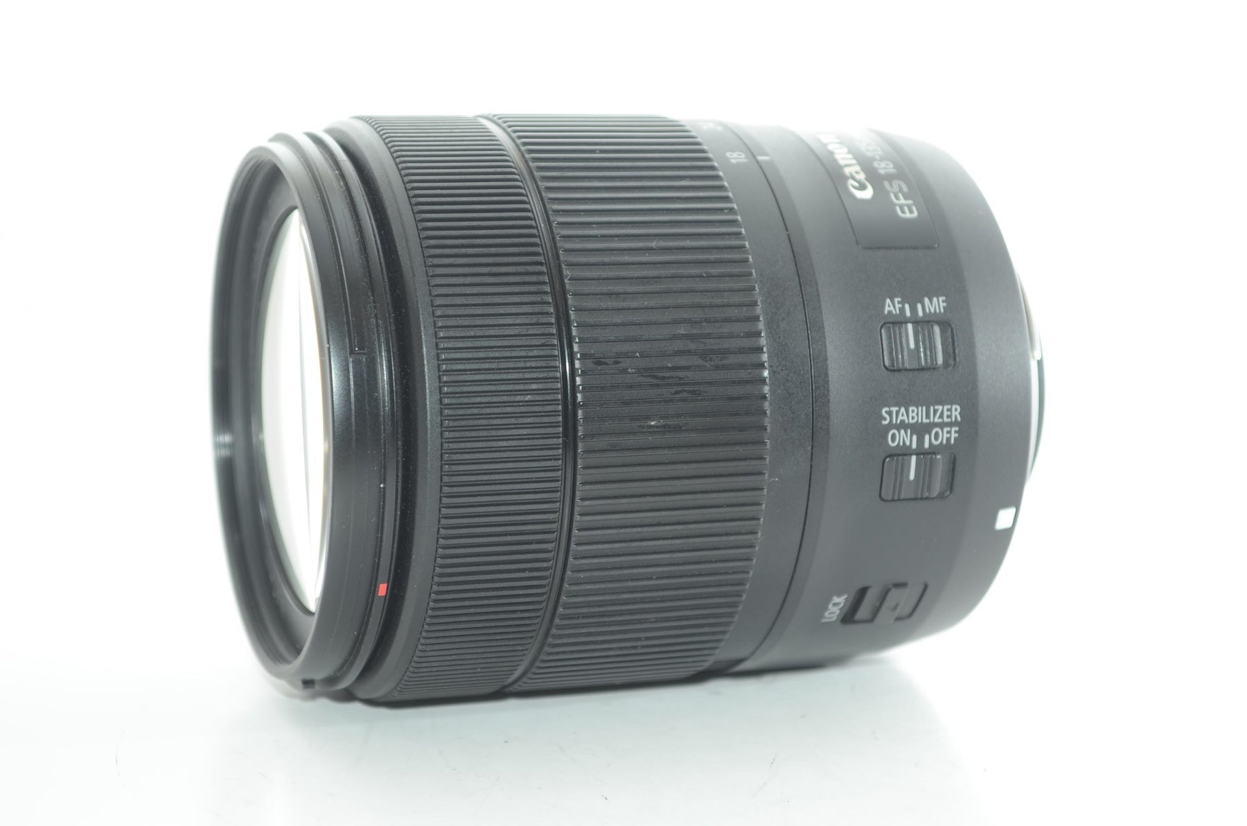 【外観特上級】Canon 標準ズームレンズ EF-S18-135㎜ F3.5-5.6 IS USM APS-C対応