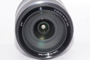 【外観特上級】ソニー SONY 高倍率ズームレンズ E 18-200mm F3.5-6.3 OSS SEL18200